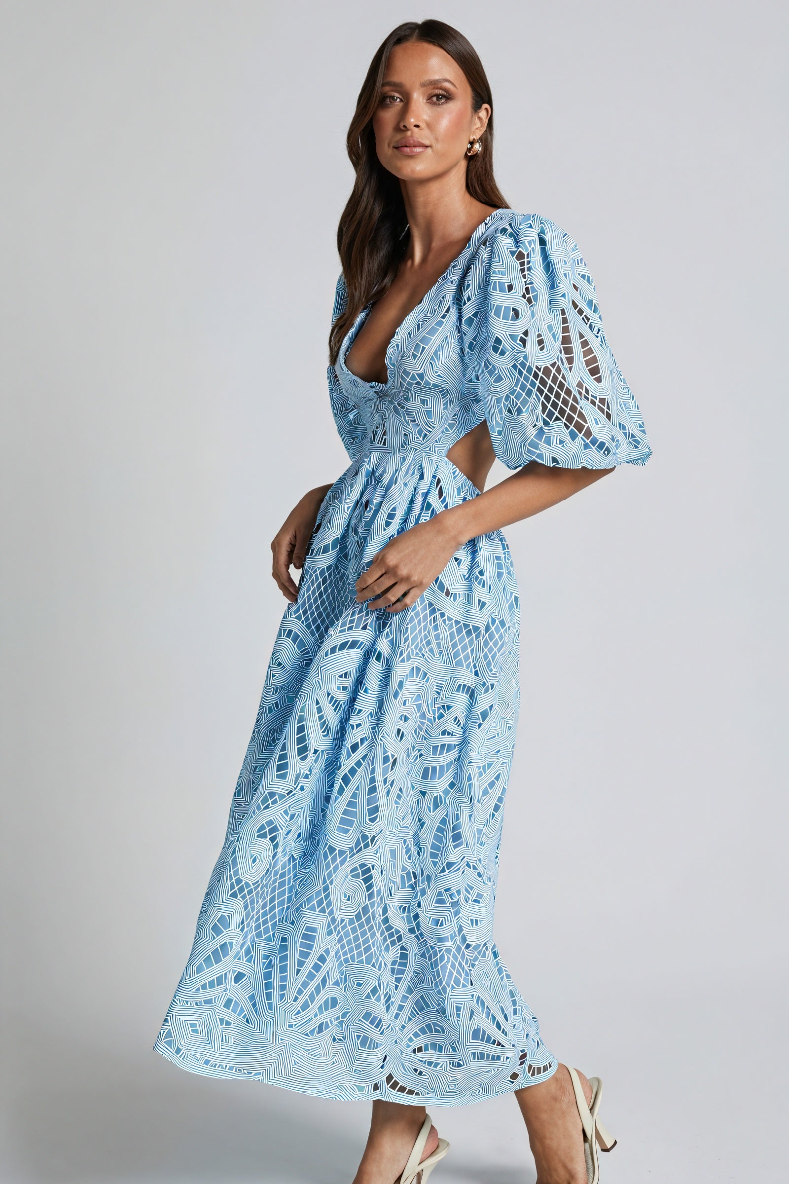 Abito Midi con Dettagli Laser Cut