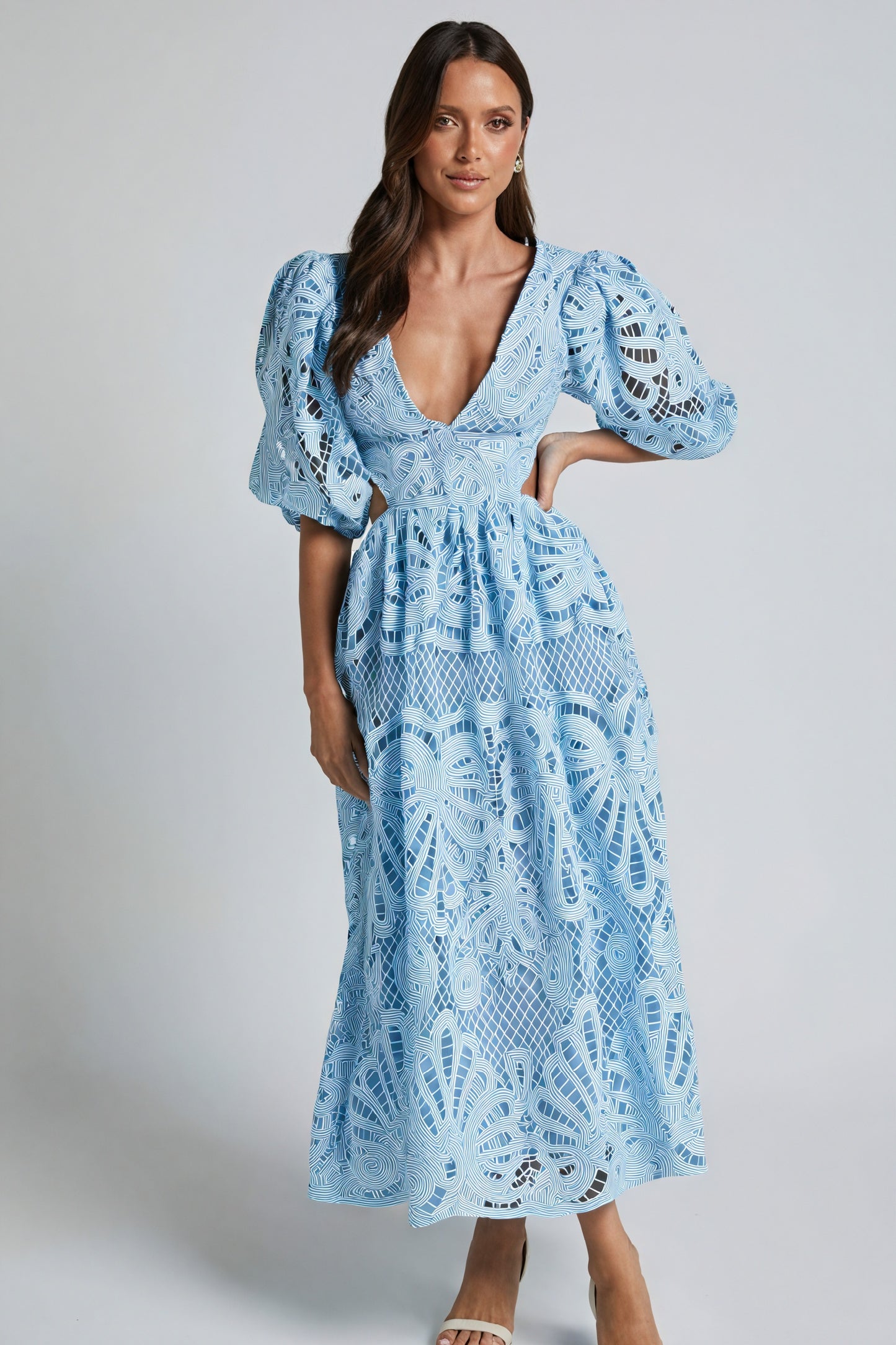 Abito Midi con Dettagli Laser Cut