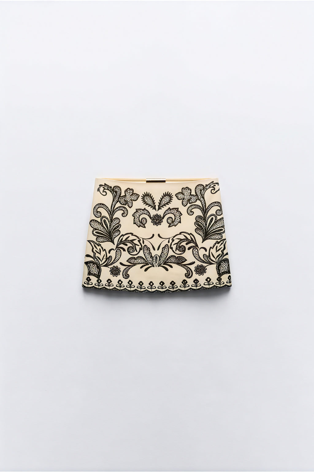 Top Halter Ricamato e Gonna, Stile Bohemien