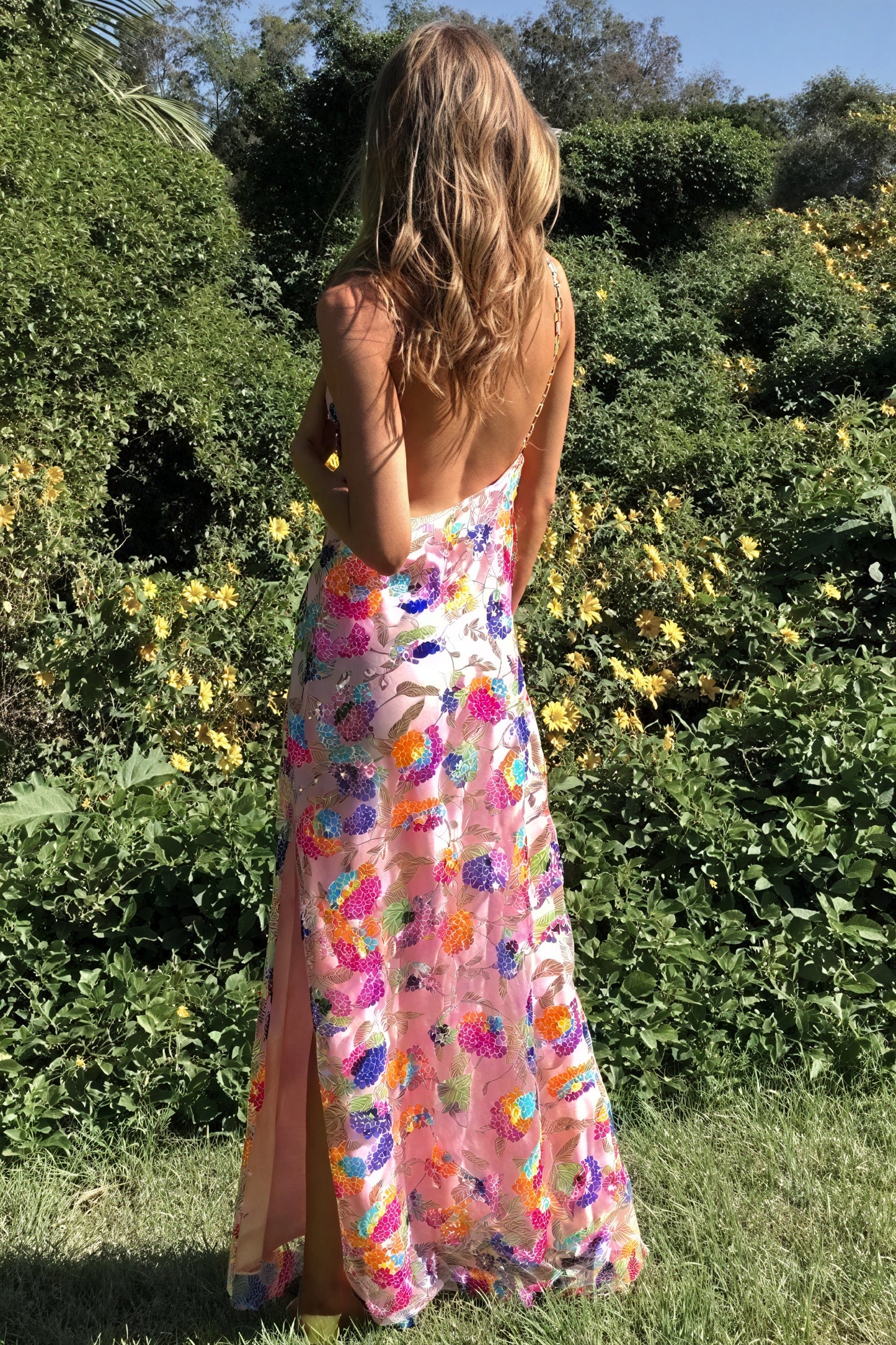 Abito Lungo Floreale con Schiena Scoperta