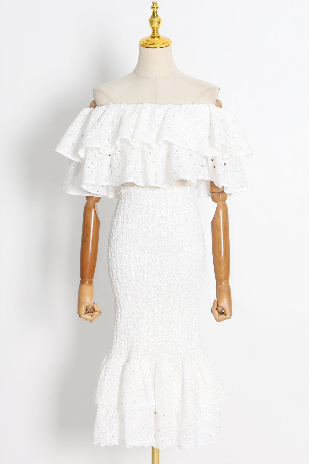 Eleganza Estiva: Top & Gonna con Volant