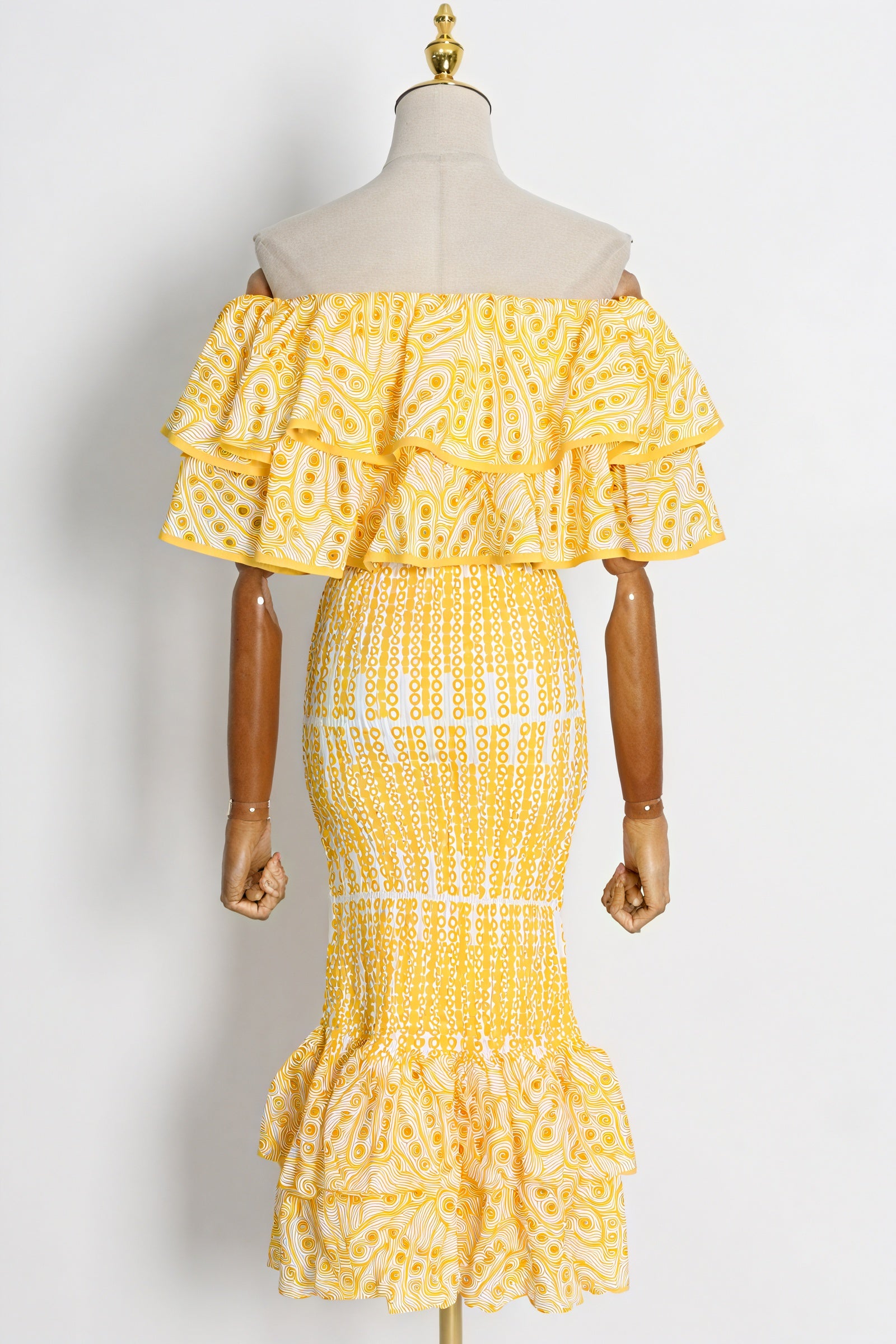 Eleganza Estiva: Top & Gonna con Volant