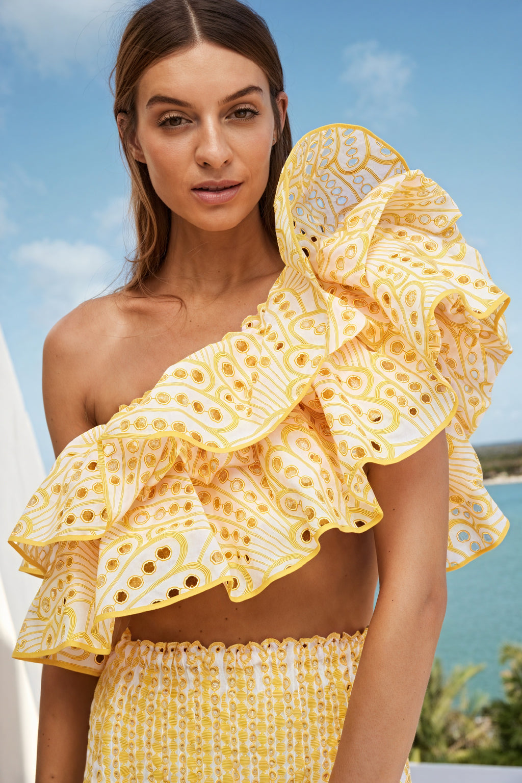 Eleganza Estiva: Top & Gonna con Volant