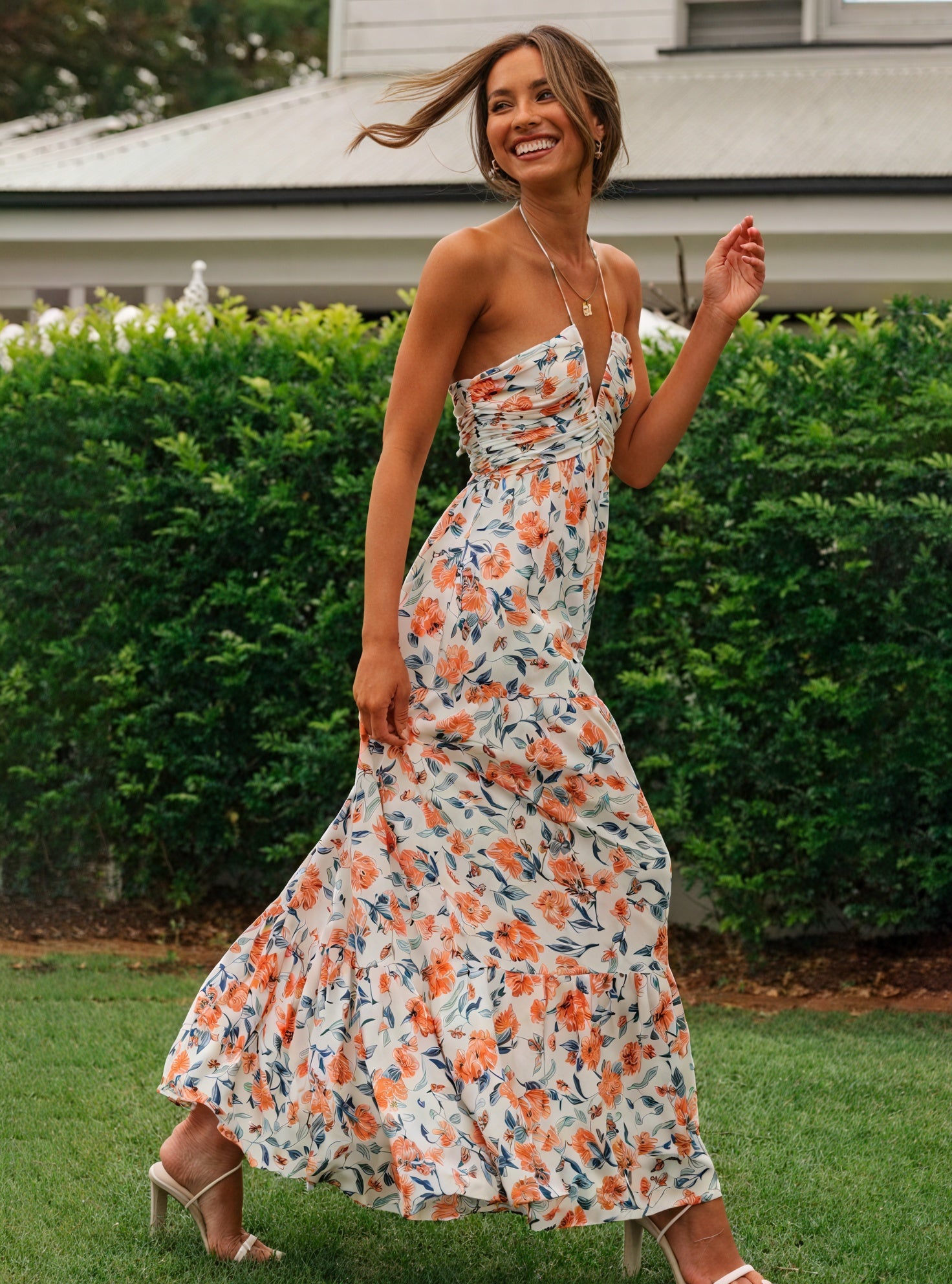 Abito Maxi Floreale con Scollo Halter