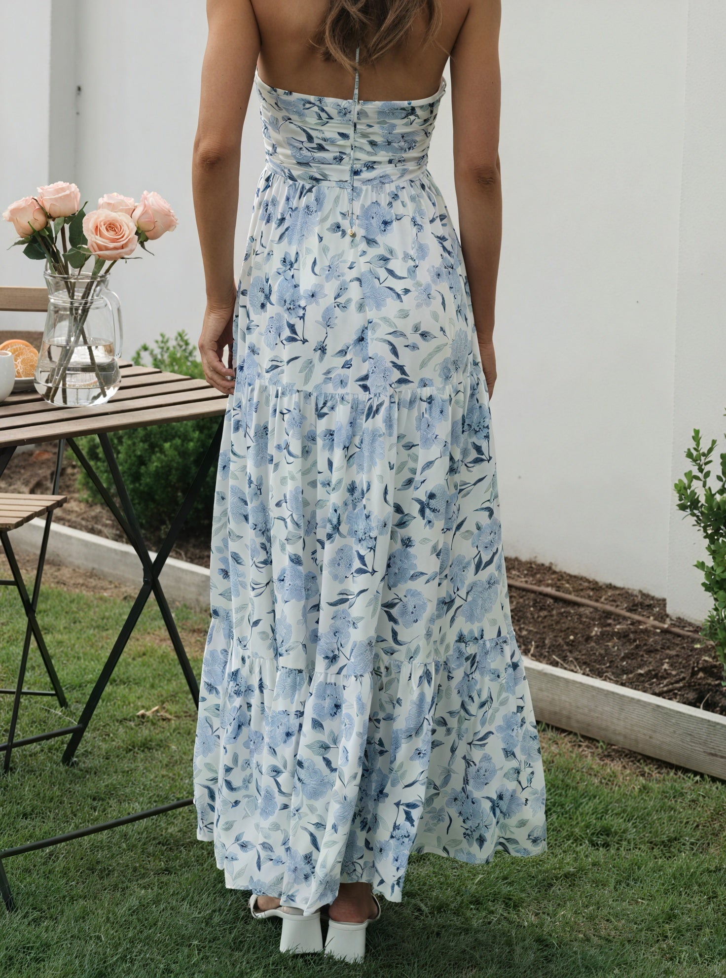 Abito Maxi Floreale con Scollo Halter