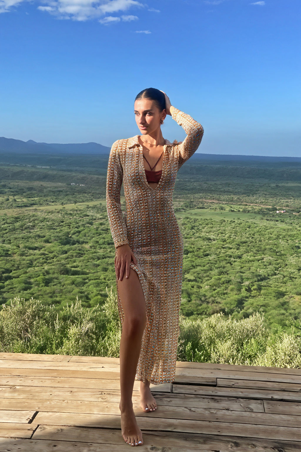 Abito Lungo con Motivo Geometrico