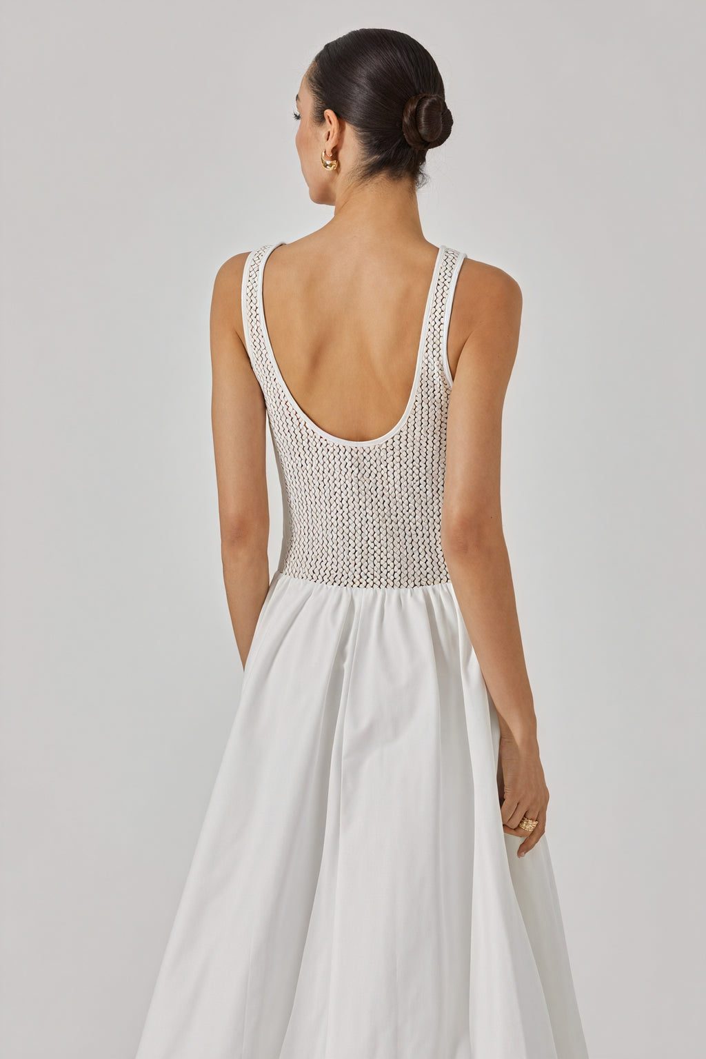 Abito Midi Testurizzato - Stile Raffinato