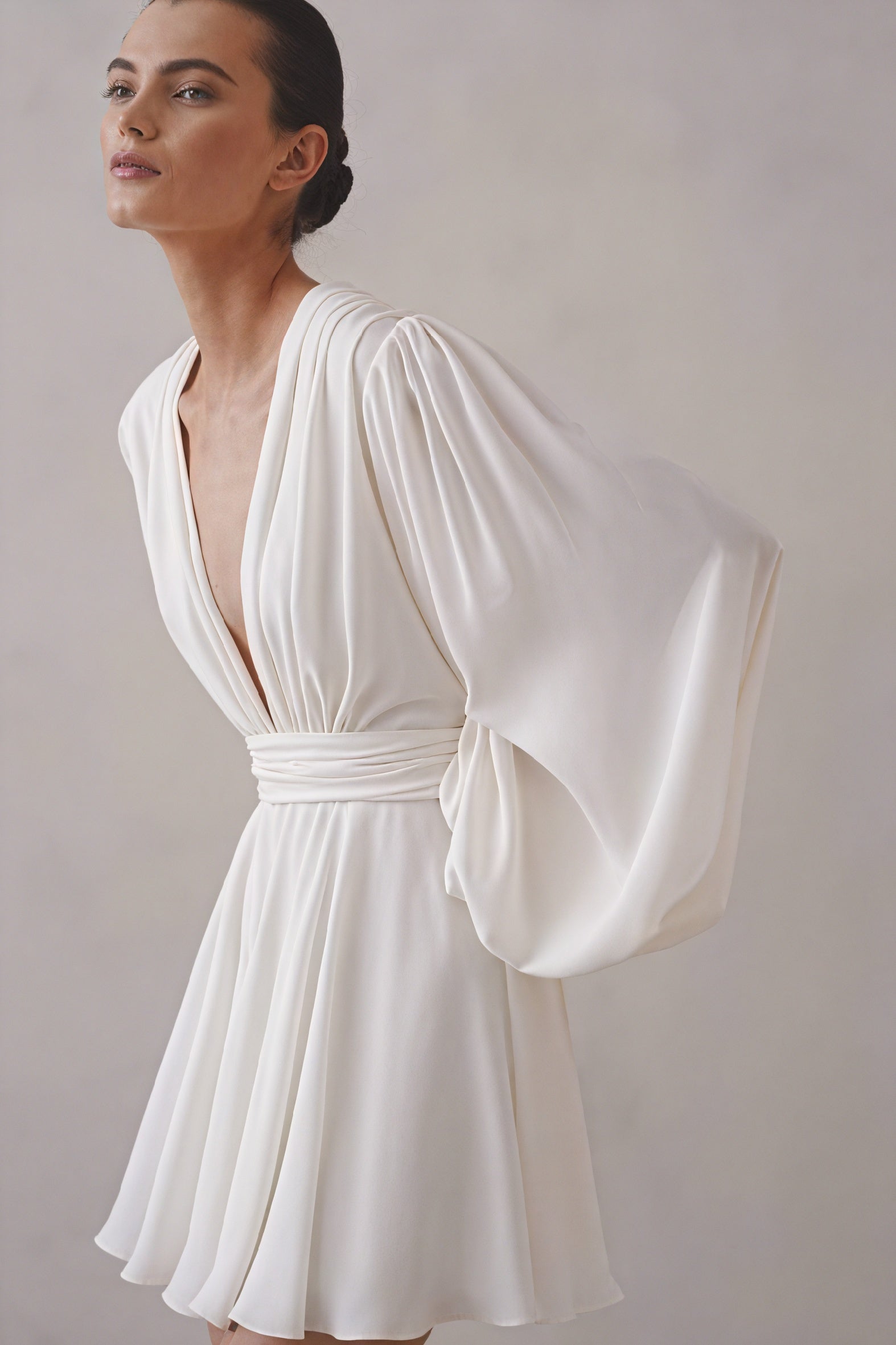 Abito Elegante con Maniche Voluminose