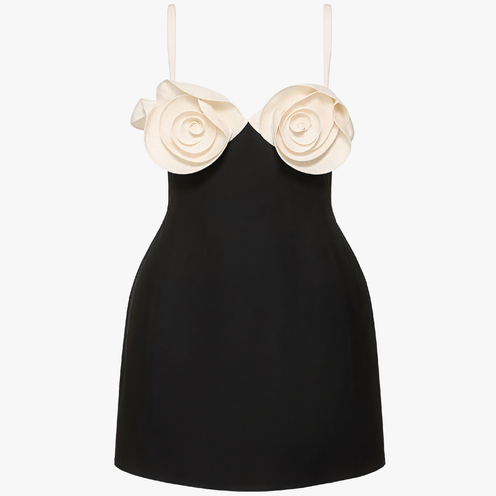 Abito Scultoreo - Eleganza Moderna