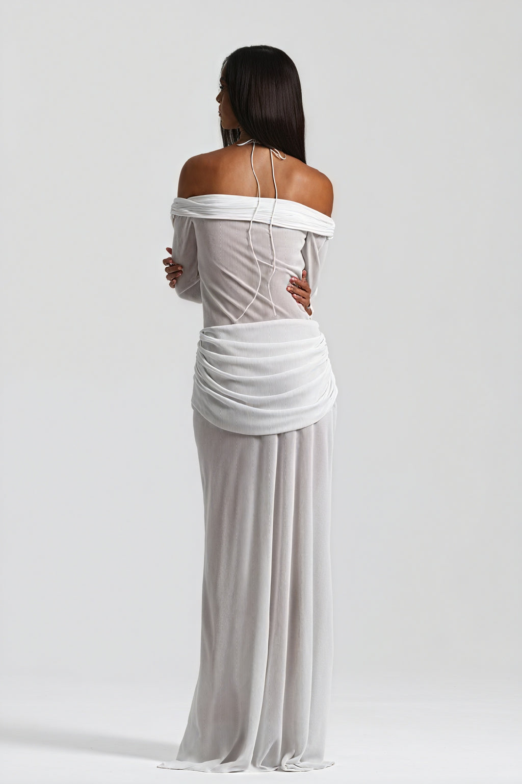 Abito Lungo con Nodo e Cutout