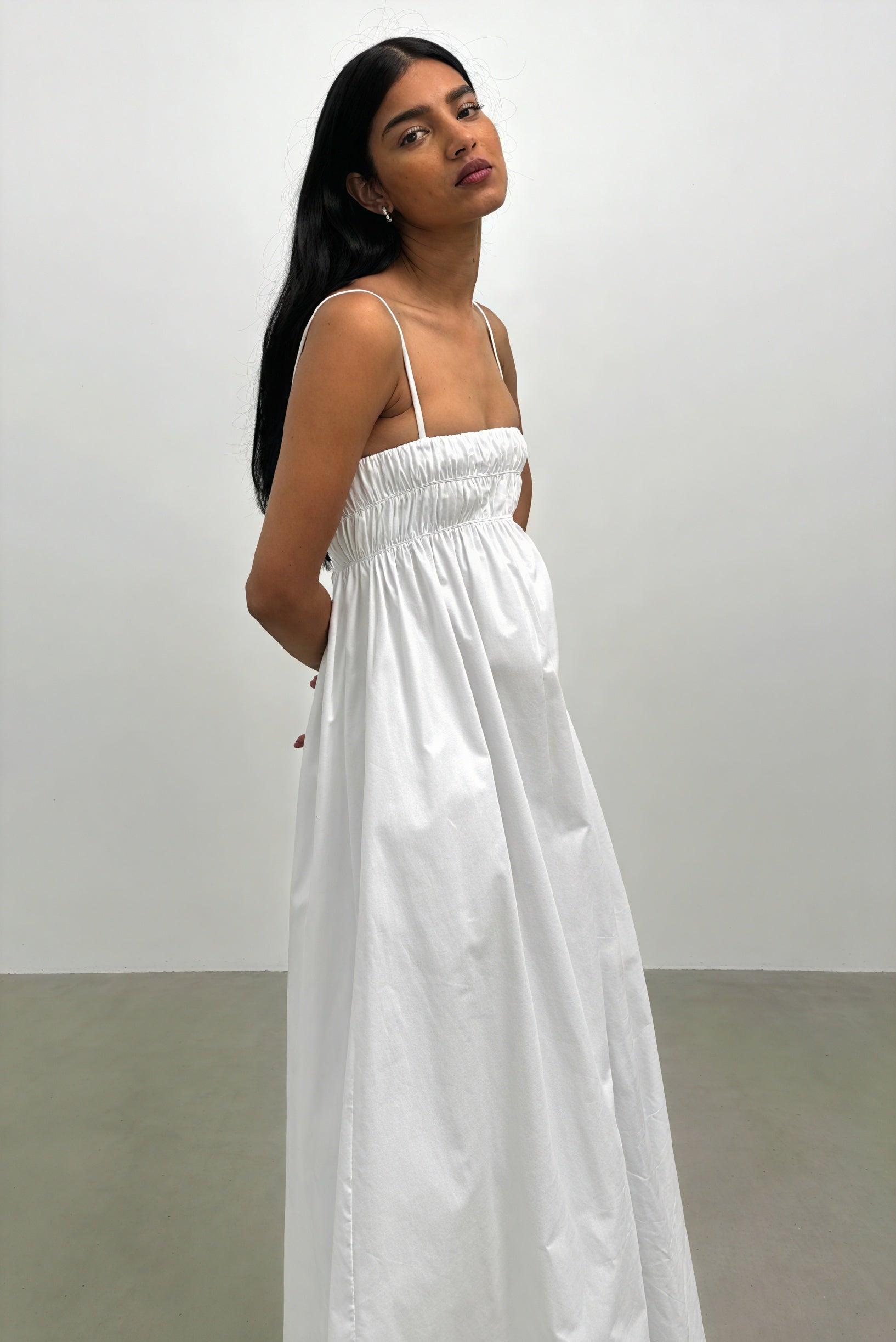 Abito Maxi con Bretelle Sottili