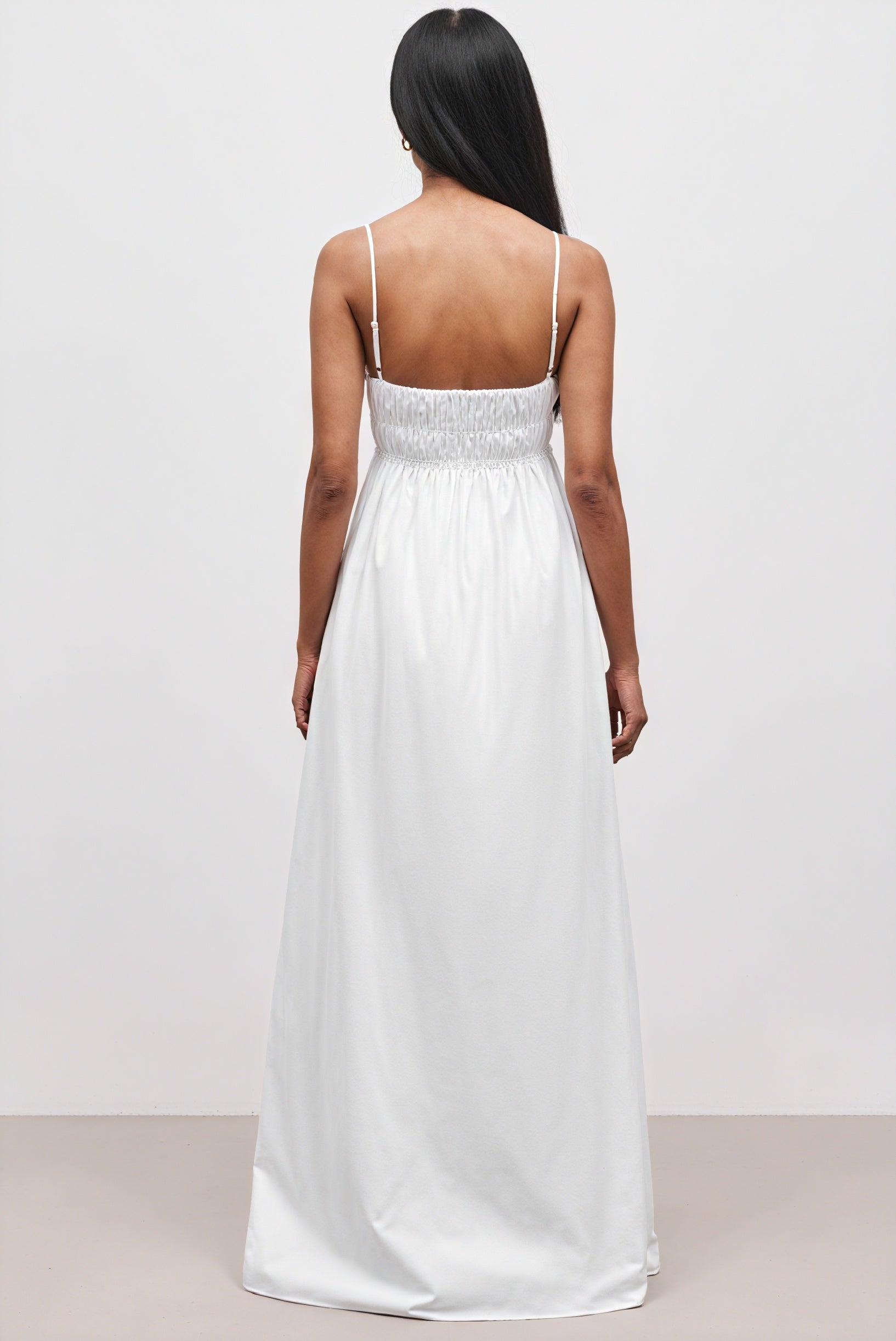 Abito Maxi con Bretelle Sottili