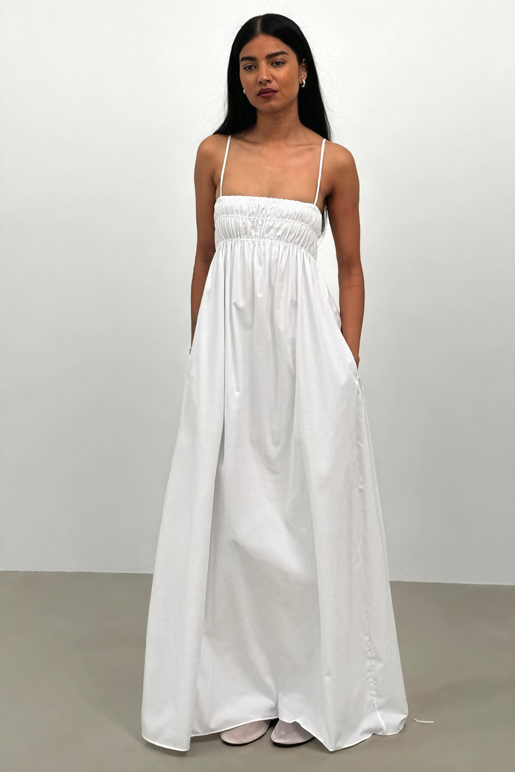 Abito Maxi con Bretelle Sottili