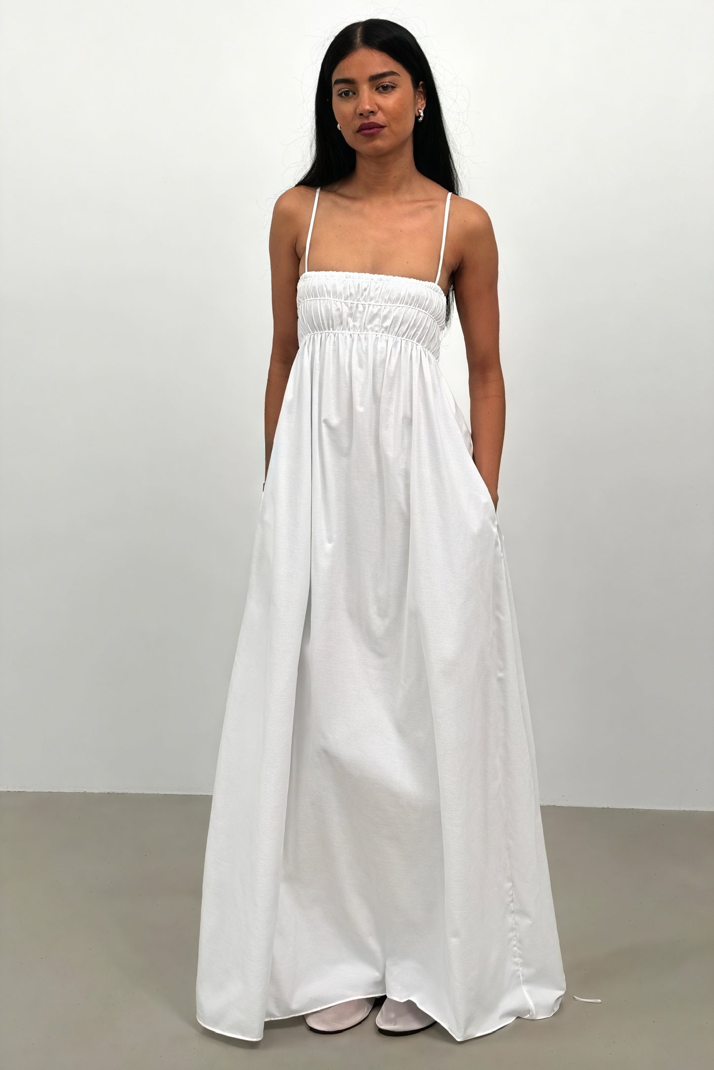 Abito Maxi con Bretelle Sottili