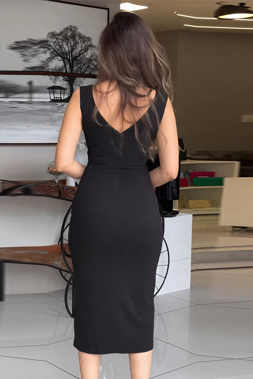 Abito Midi Scollo Profondo e Nodo