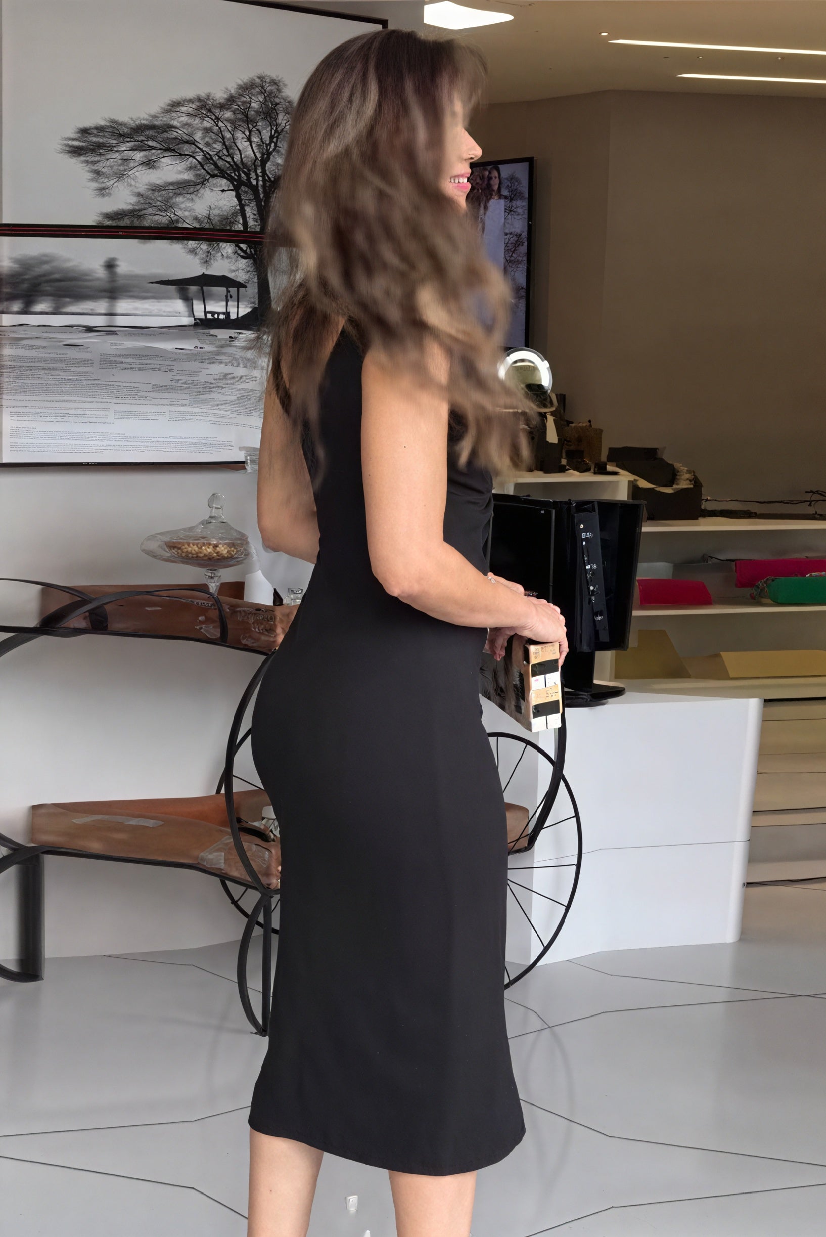 Abito Midi Scollo Profondo e Nodo