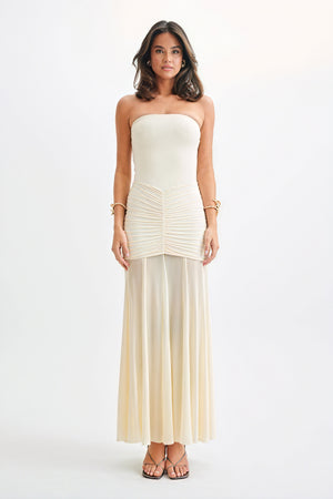 Abito Lungo Strapless con Dettaglio Ruches