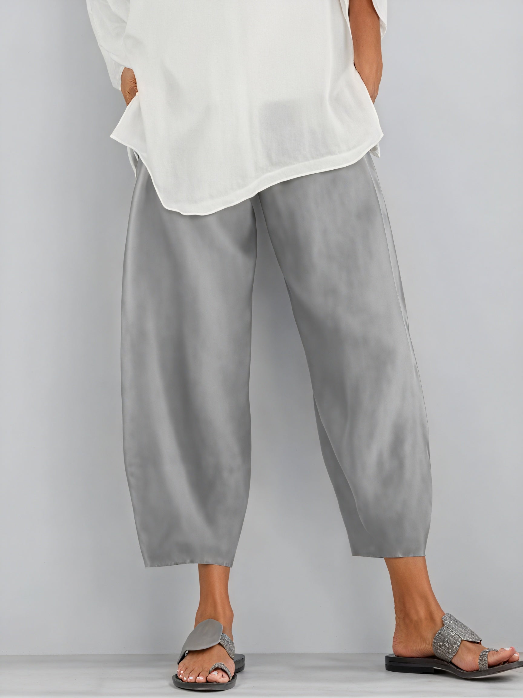 Pantaloni ampi: libertà di movimento e stile