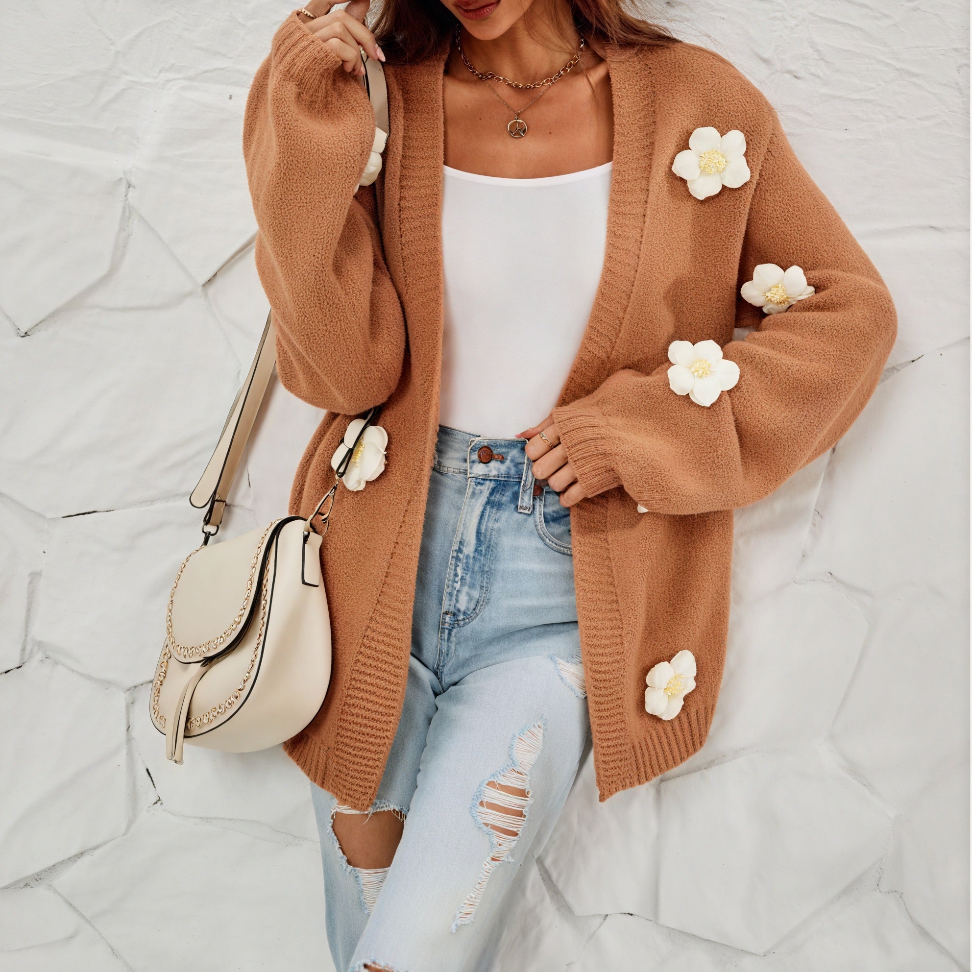 Cardigan con Dettagli Floreali