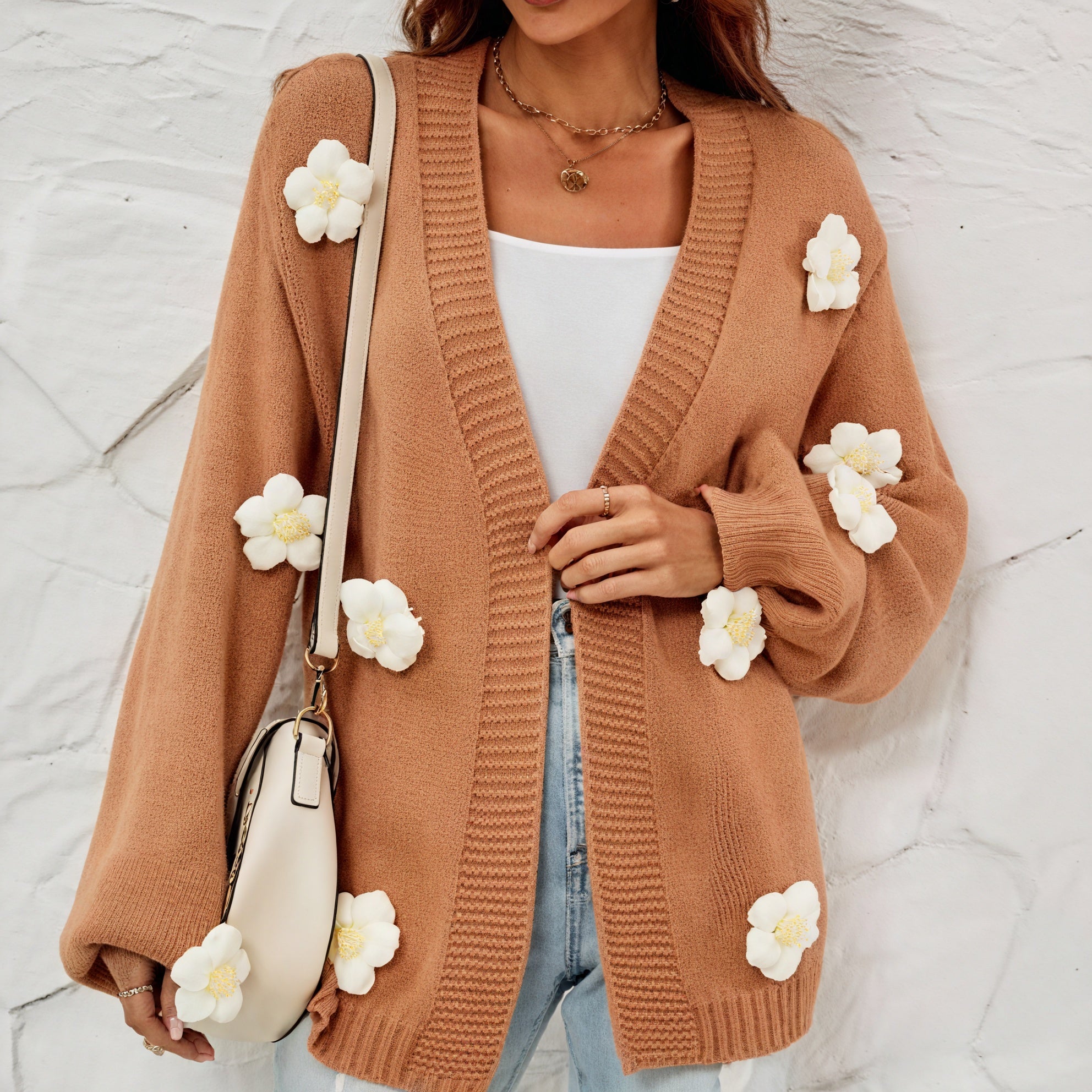 Cardigan con Dettagli Floreali