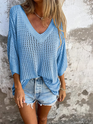 Top Traforato Scollo a V – Stile Casual