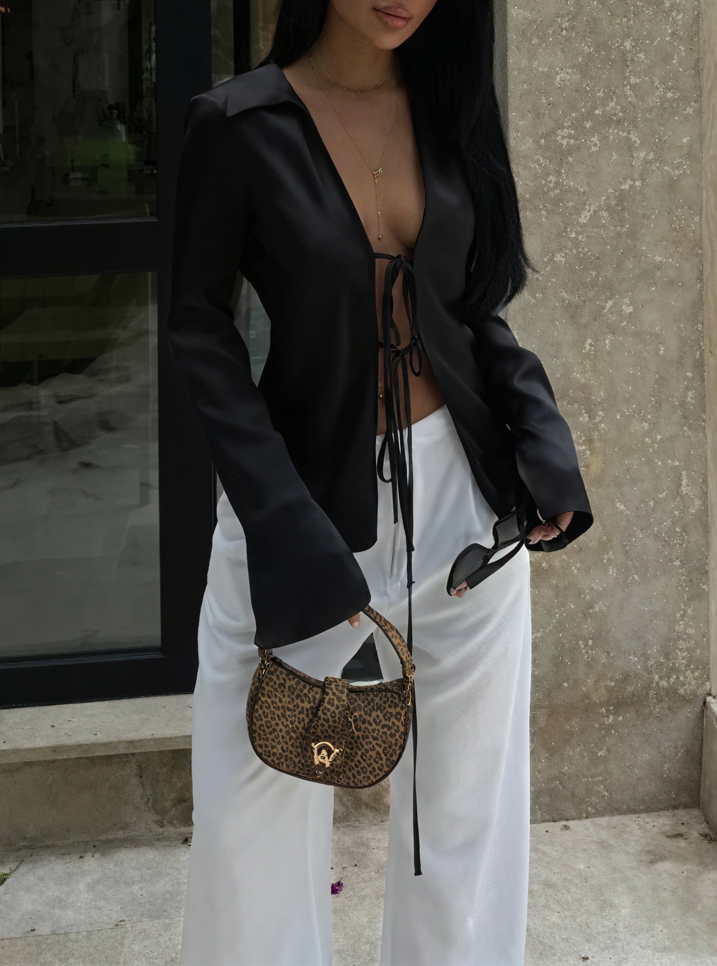 Blusa Chic con Nodo Frontale