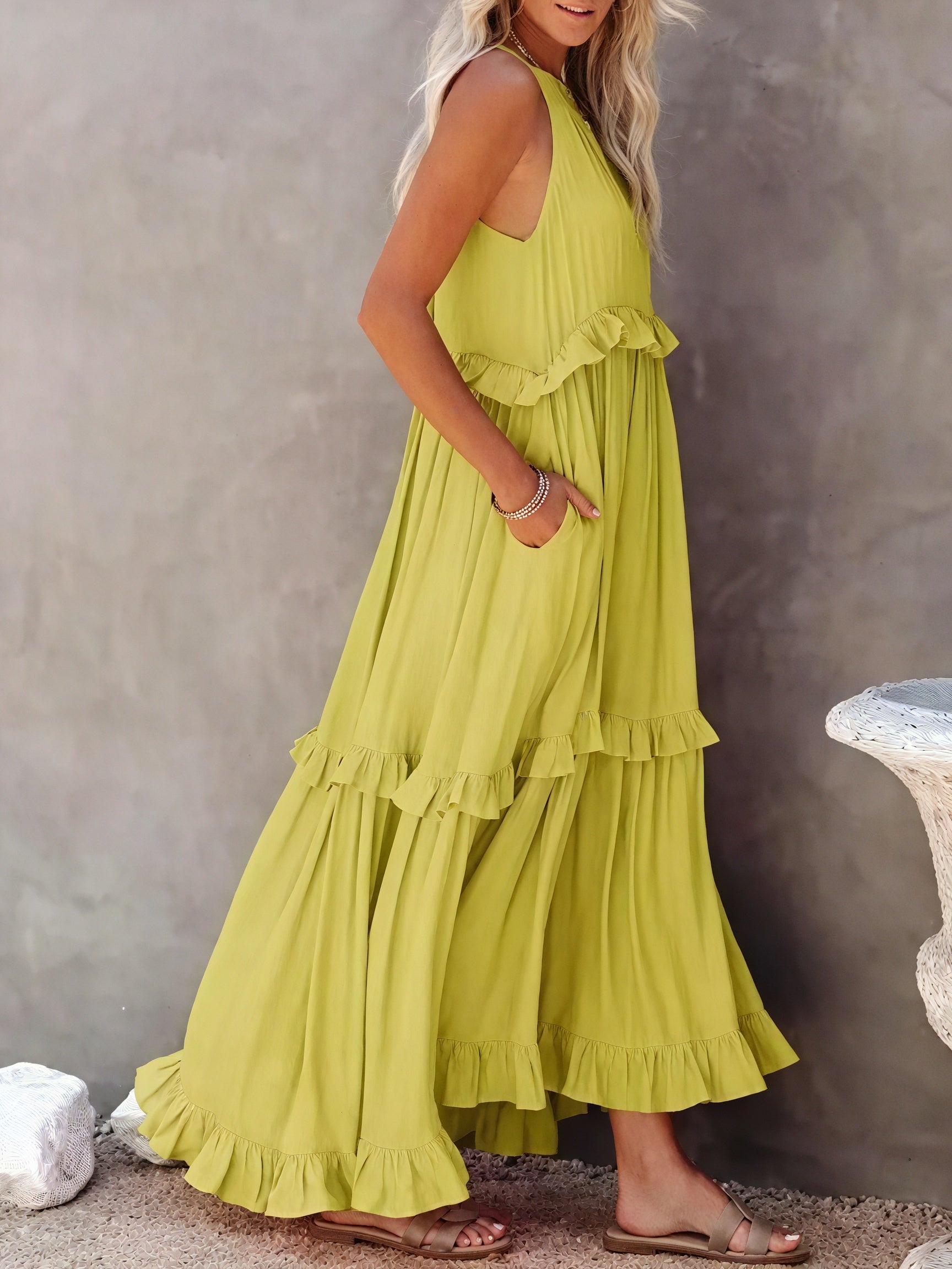 Abito Maxi Fluido Donna con Scollo All'Americana, Dettagli Volant, Design Leggero per Estate e Occasioni Casual-81649-e2bce076-e5bd-48e2-a543-e329b8f82dcd