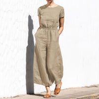 Tuta Pantalone Ampia e Design Minimalista