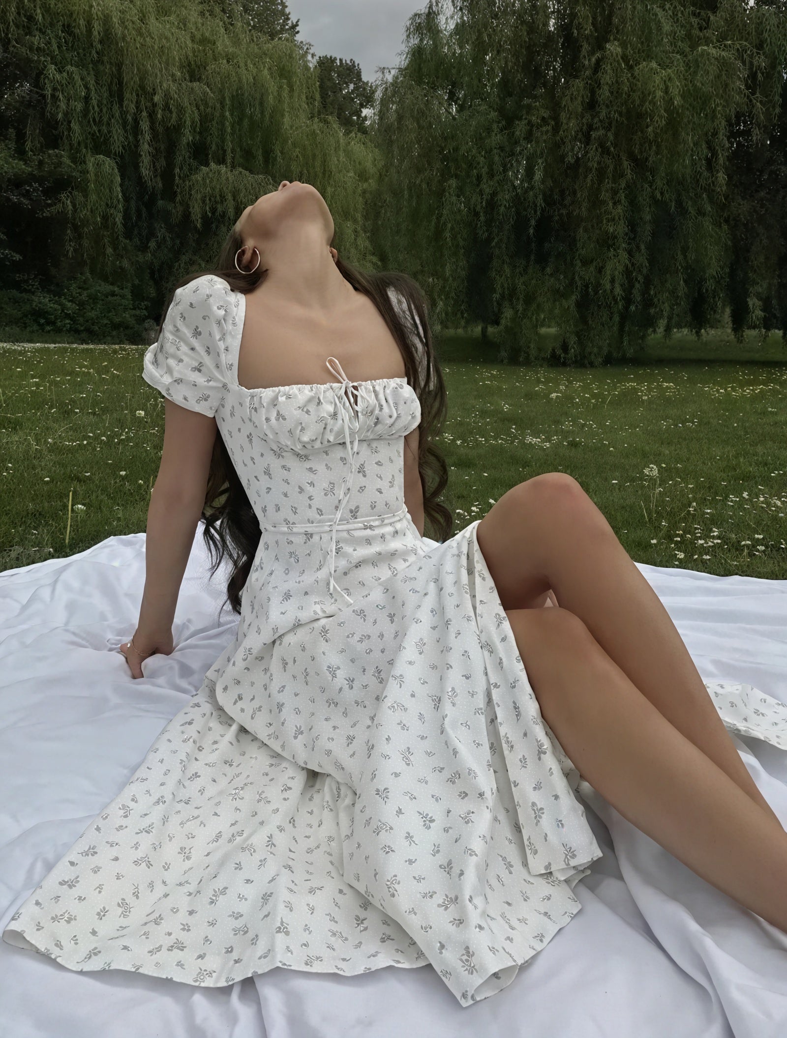 Abito Floreale Donna con Scollo Quadrato Maniche a Palloncino e Spacco Alto per Eventi Estivi Romantici-82654-dccc2520-7857-4702-bc86-f3fc7a67be2c