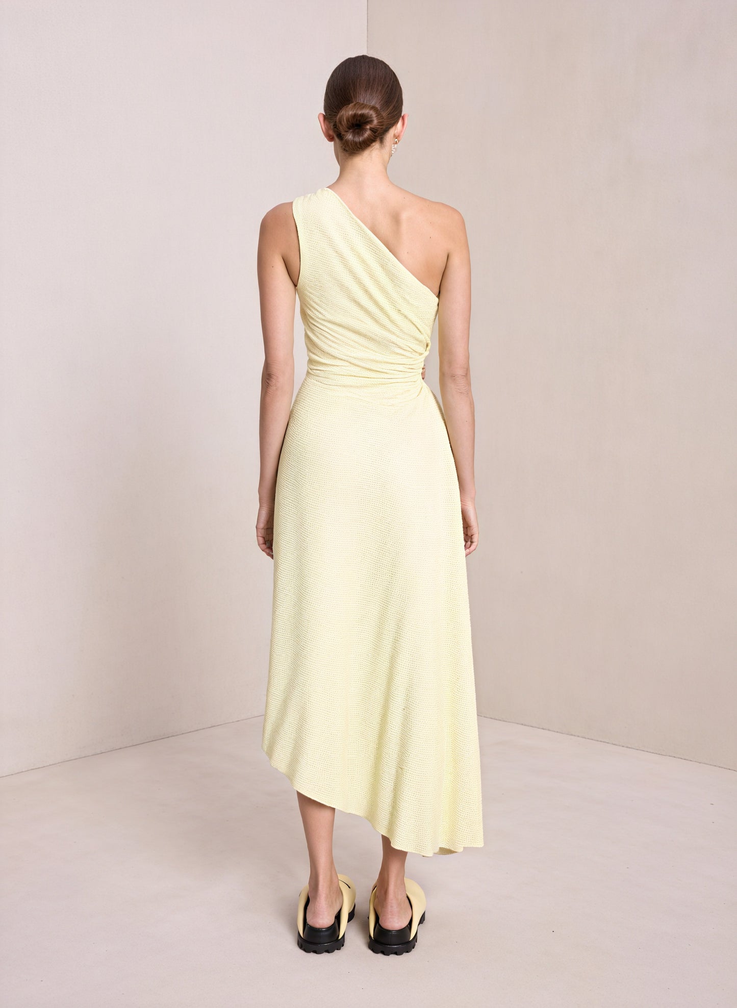 Abito Monospalla Plissettato Donna – Orlo Asimmetrico, Elegante-83236-ab03510b-28b1-4691-a70c-24b553dabd62