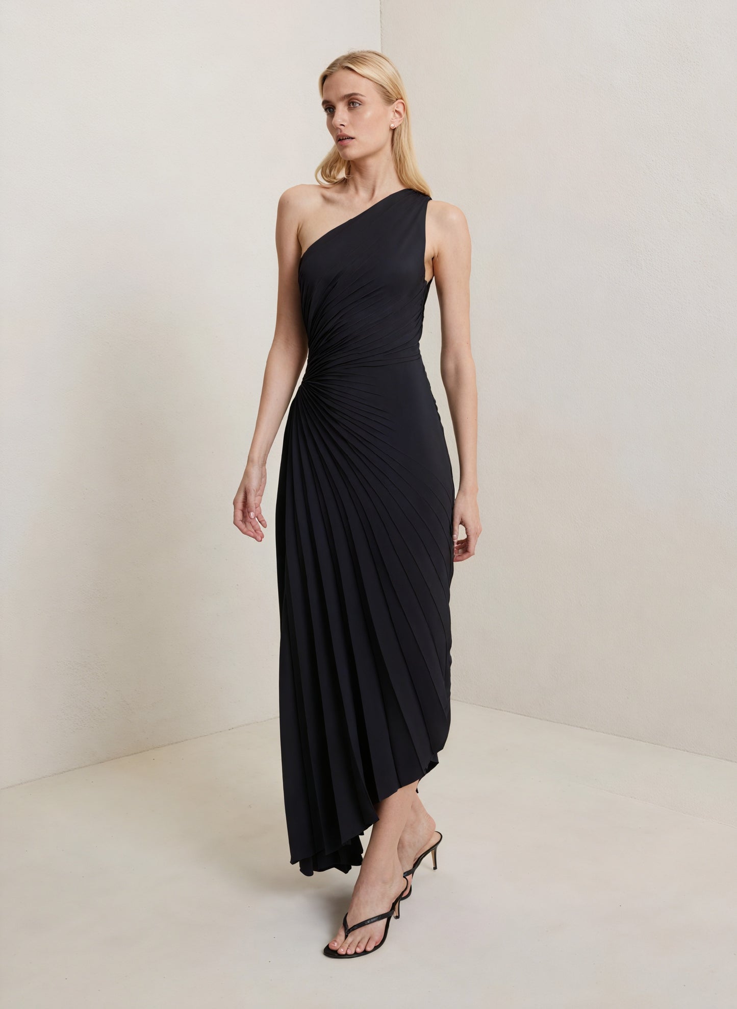 Abito Monospalla Plissettato Donna – Orlo Asimmetrico, Elegante-83236-b6bd053d-56ea-44a9-b100-57b38689703e