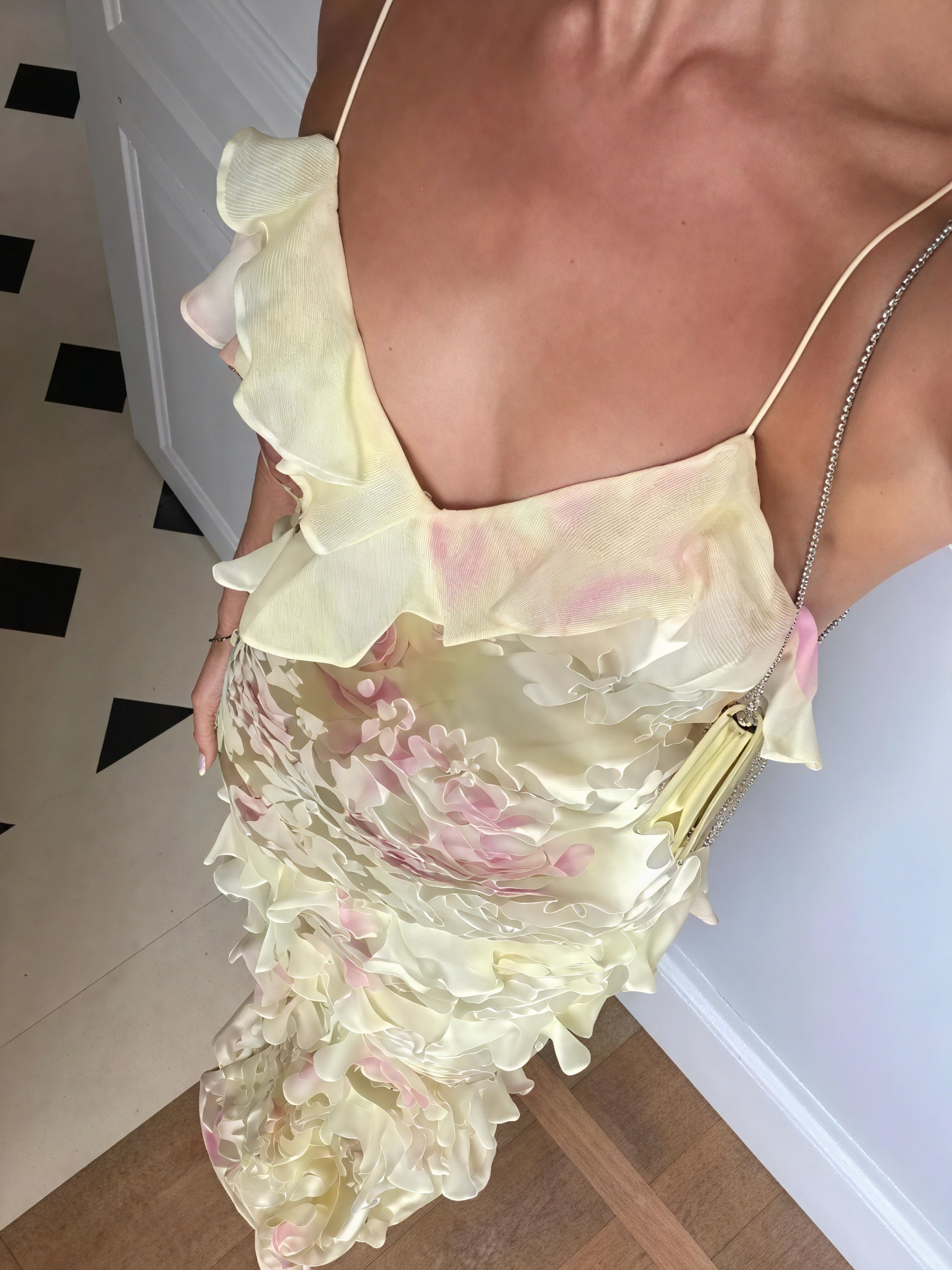 Abito Donna Senza Maniche Floreale con Balze Spalline Sottili-83560-9cd69b4c-5a35-48ea-af2f-ad3bb5c0905d