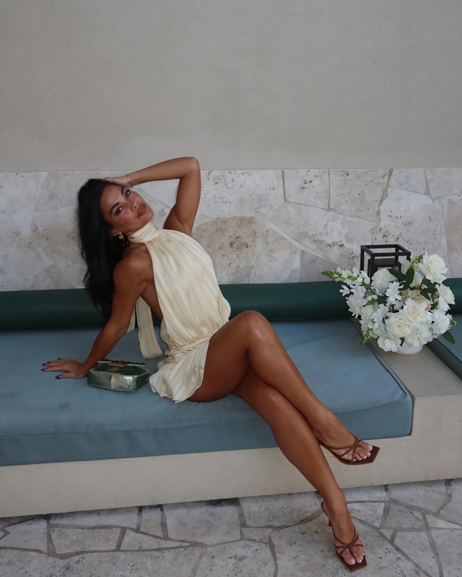 Abito Mini Donna Raso Effetto Halter con Gonna a Balze-83562-a828a445-cebd-4246-9c23-1aa811ca57ea