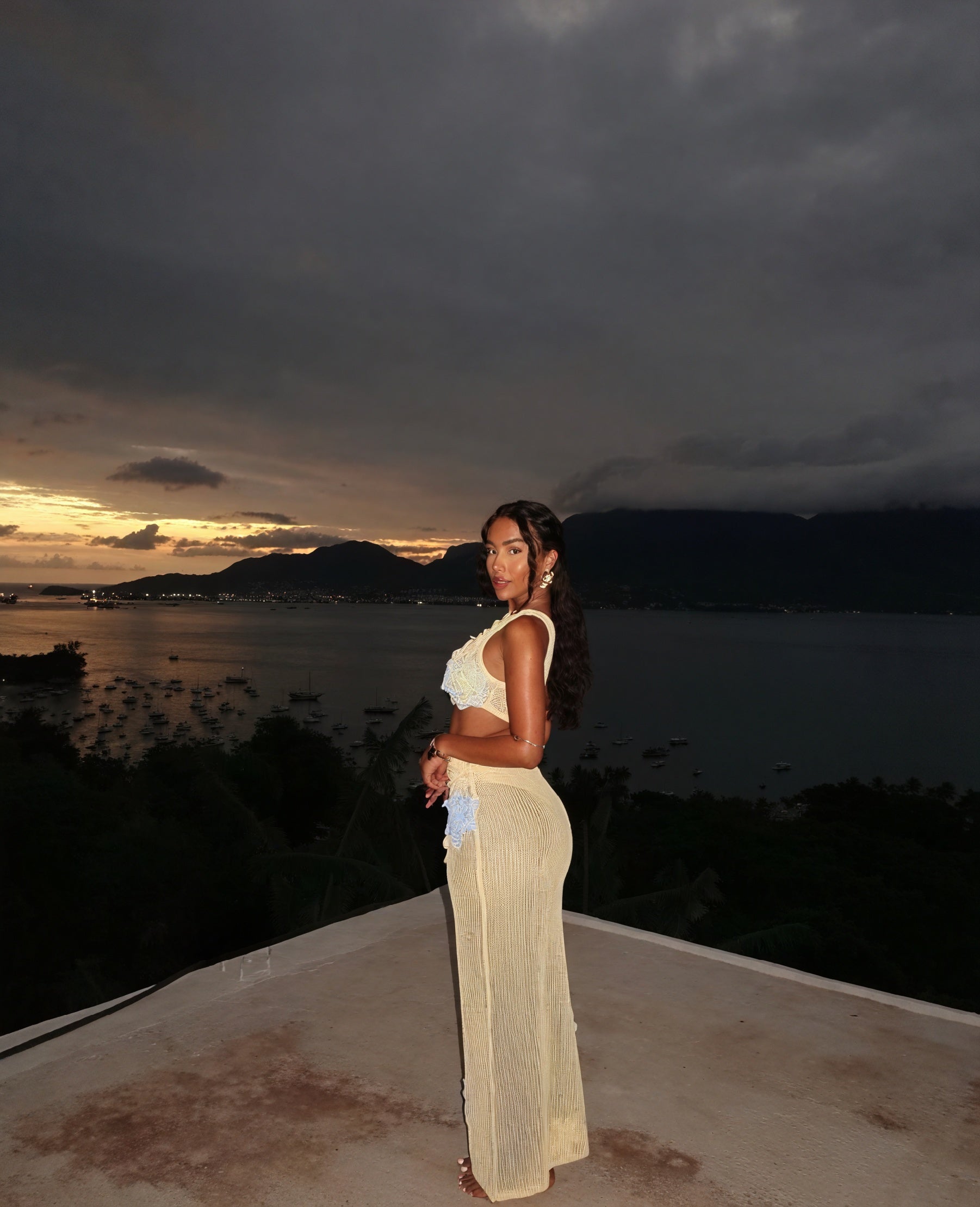 Completo Donna Crochet Floreale – Set Top e Gonna Estivo-83755-f77bcd59-ab15-4e91-bb2a-f237ebc1d73b