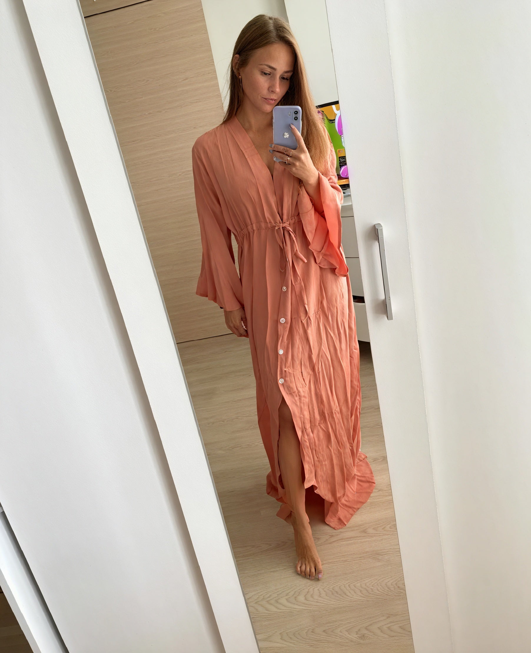 Abito Maxi da Donna – Scollo a V, Maniche Lunghe, Vita Annodata, Stile Fluido-83779-e0e314f6-4368-438c-83e0-2816a03b194a