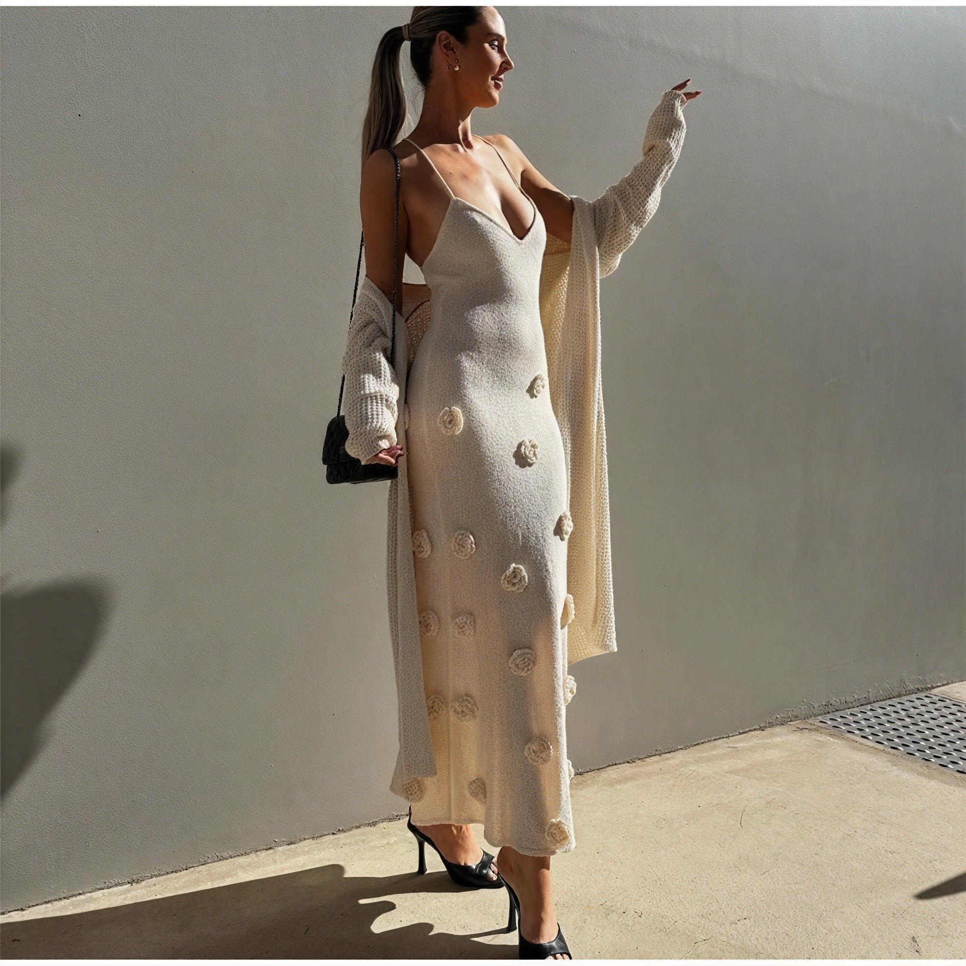 Abito Donna Bianco con Spalline Sottili e Ricami Floreali Elegante-83821-0725867c-f7e5-4328-8f86-de021431e166