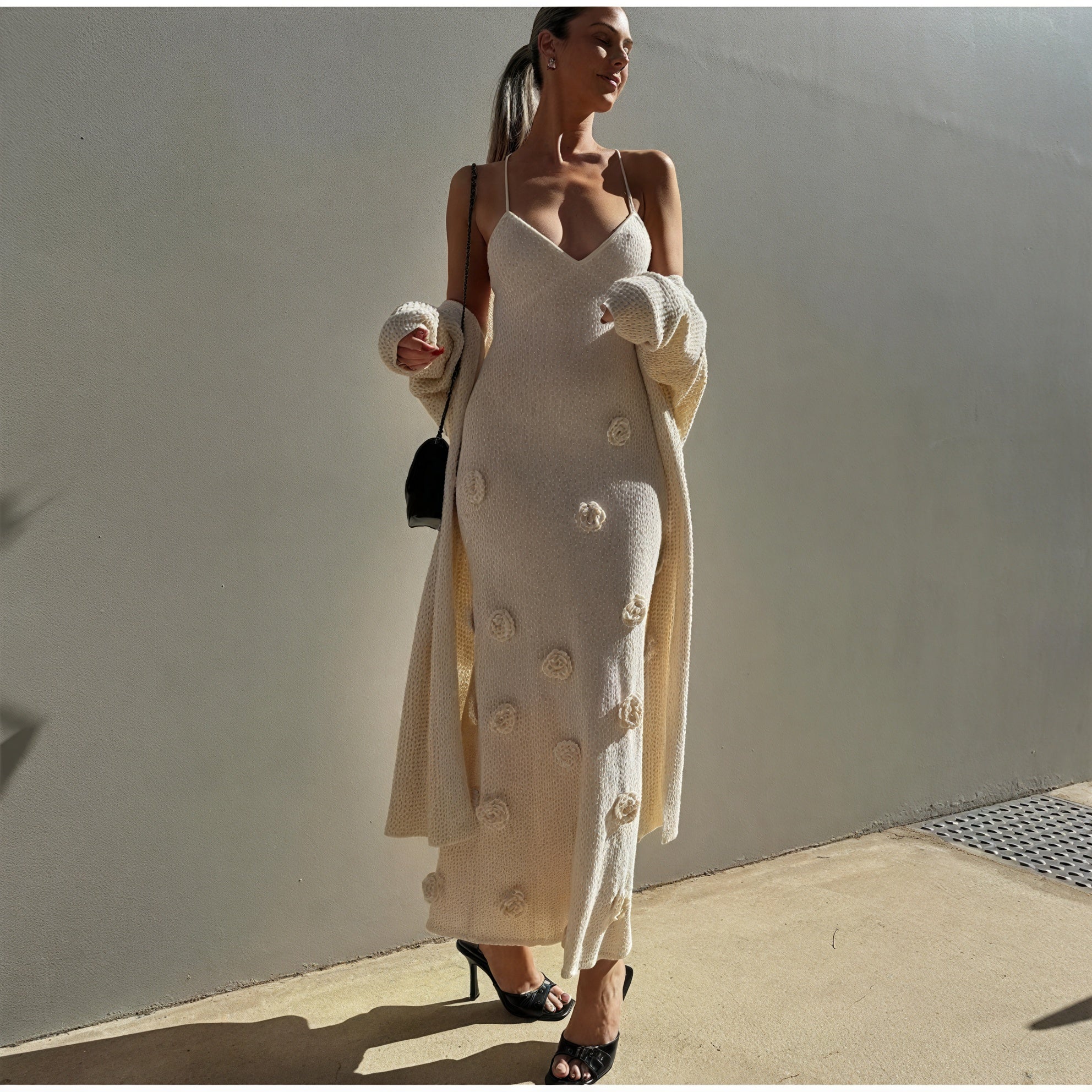 Abito Donna Bianco con Spalline Sottili e Ricami Floreali Elegante-83821-a7b6e557-f468-4aea-9fc9-992de2f5d1d1