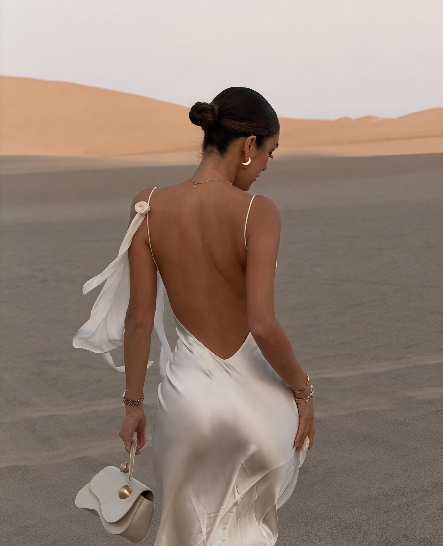 Abito Lungo Raso Donna – Scollo a Cascata, Spalline Sottili, Elegante-83831-fddb6301-20ee-487b-98ac-d2cc7a7a16d9