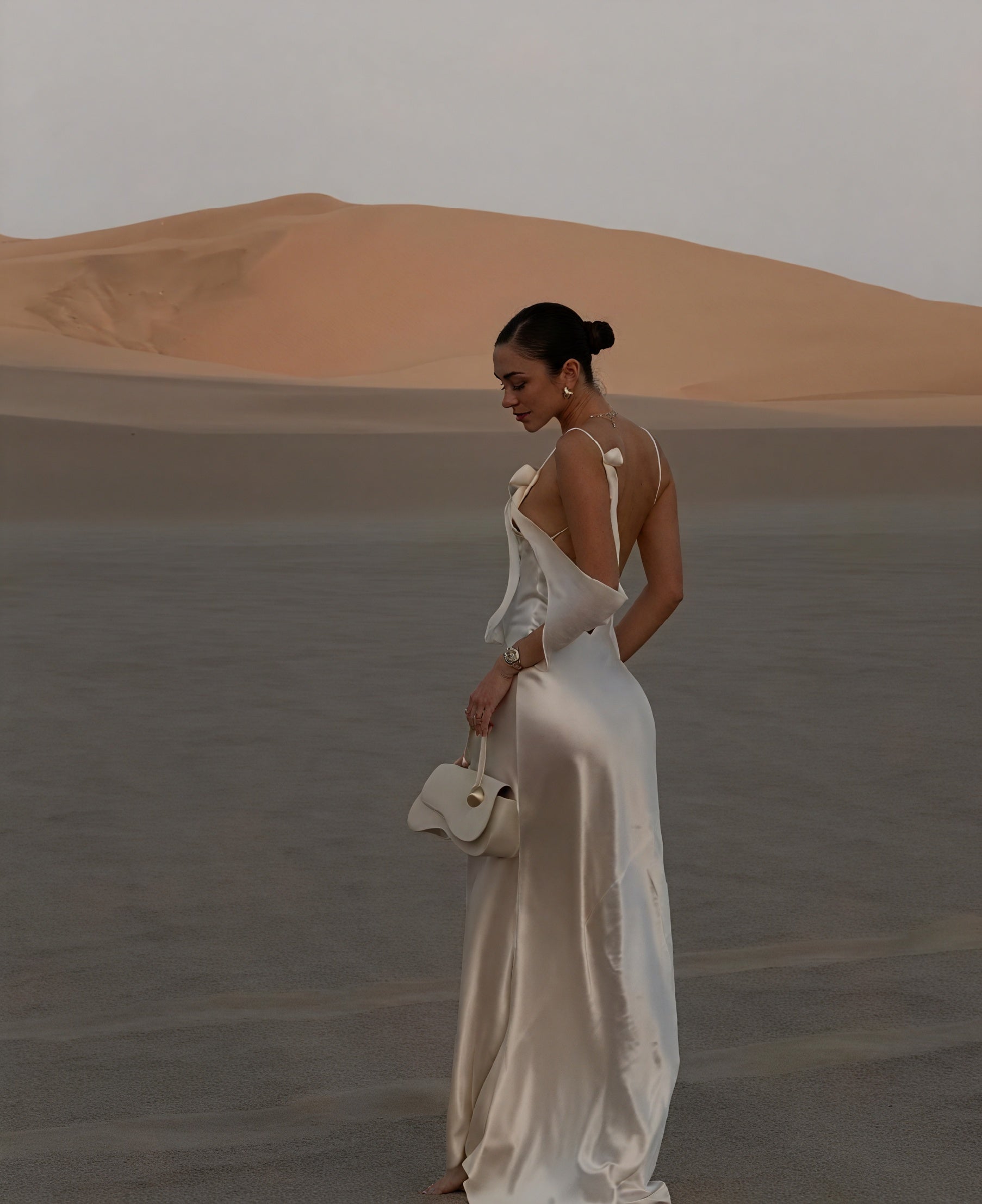 Abito Lungo Raso Donna – Scollo a Cascata, Spalline Sottili, Elegante-83831-2e25bf7c-8956-4e31-b06a-eb7f0e81bd3c