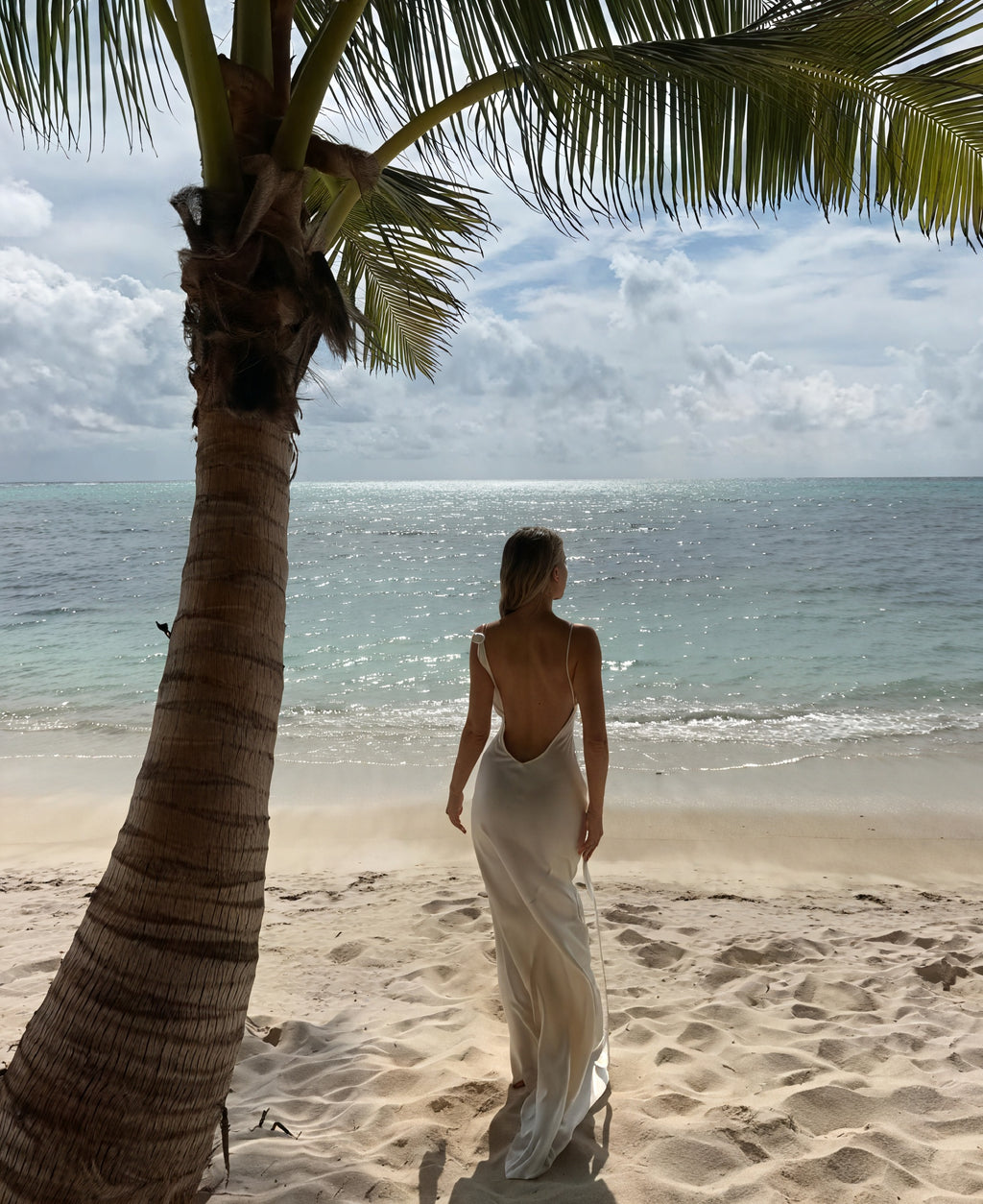 Abito Lungo Raso Donna – Scollo a Cascata, Spalline Sottili, Elegante-83831-610f5277-d8b1-4e99-8d77-62c2da09c20f