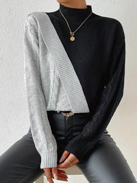 Maglione Dolcevita Color Block con Treccia