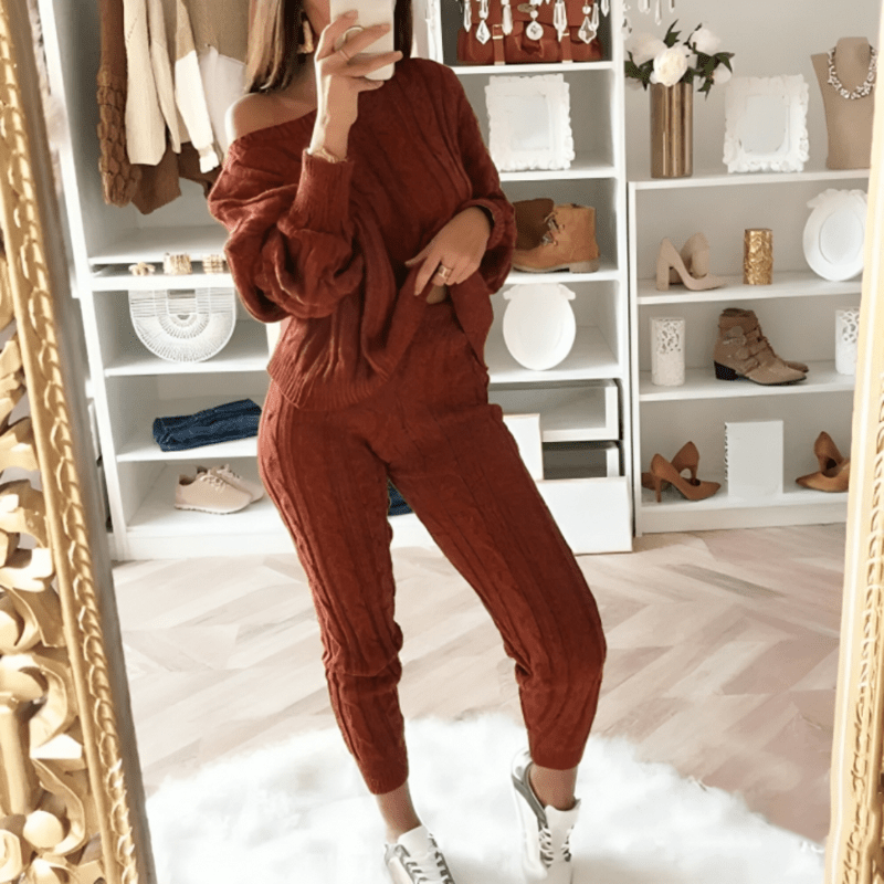 Set Attivo in Maglia con Pantaloni Tapered