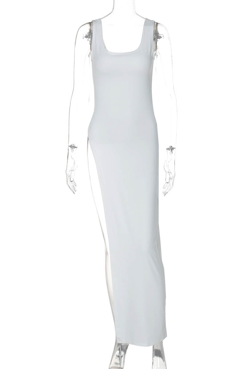 Abito/Top Minimalista con Spacco Audace