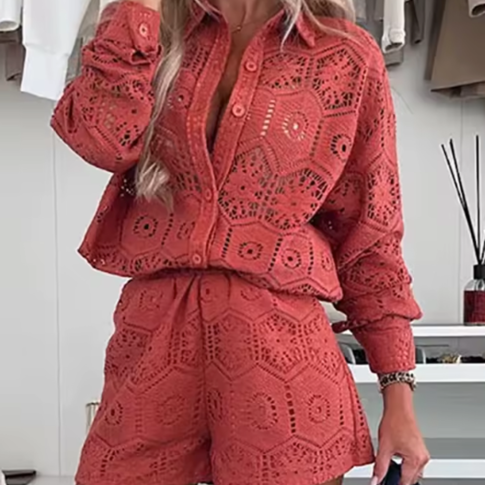 Completo Donna Maglia Traforata – Camicia & Shorts Vita Regolabile