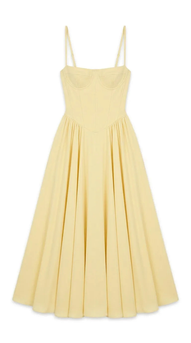 Eleganza senza tempo: un capo per ogni occasione