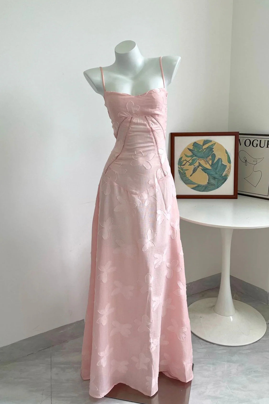 Abito Lungo: Eleganza Senza Tempo per Occasioni Speciali