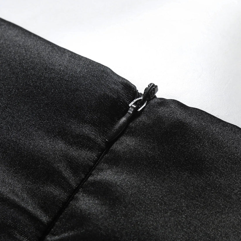 Abito Elegante con Design Sovrapposto