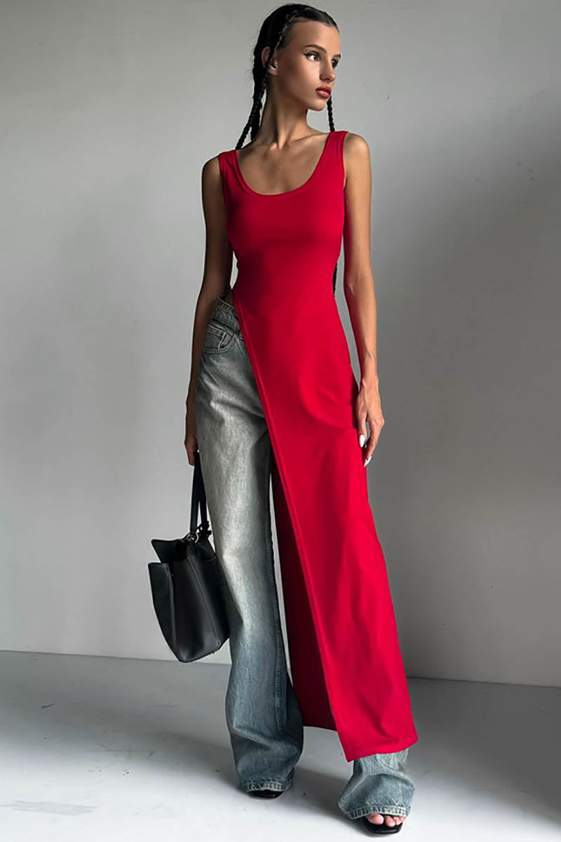 Abito/Top Minimalista con Spacco Audace