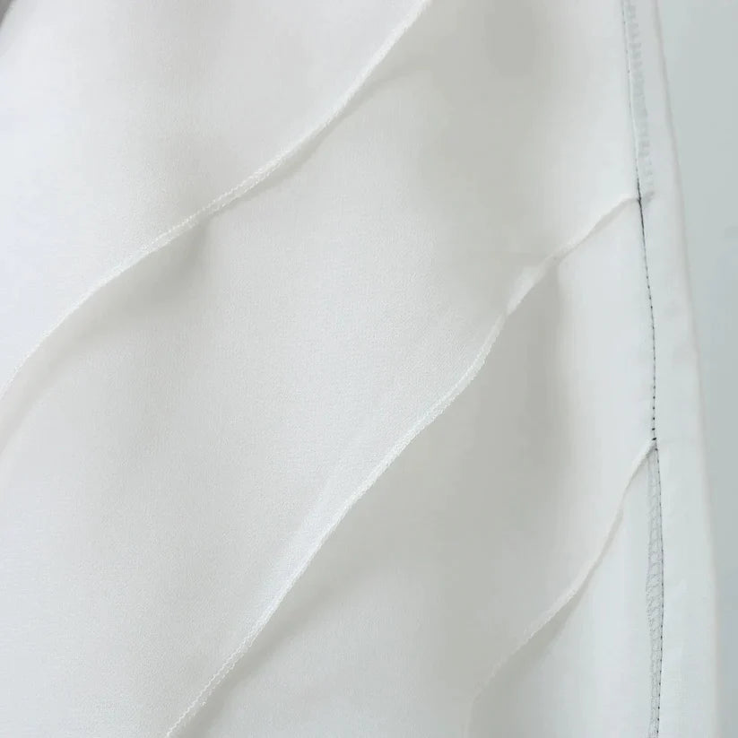 Abito Elegante con Design Sovrapposto