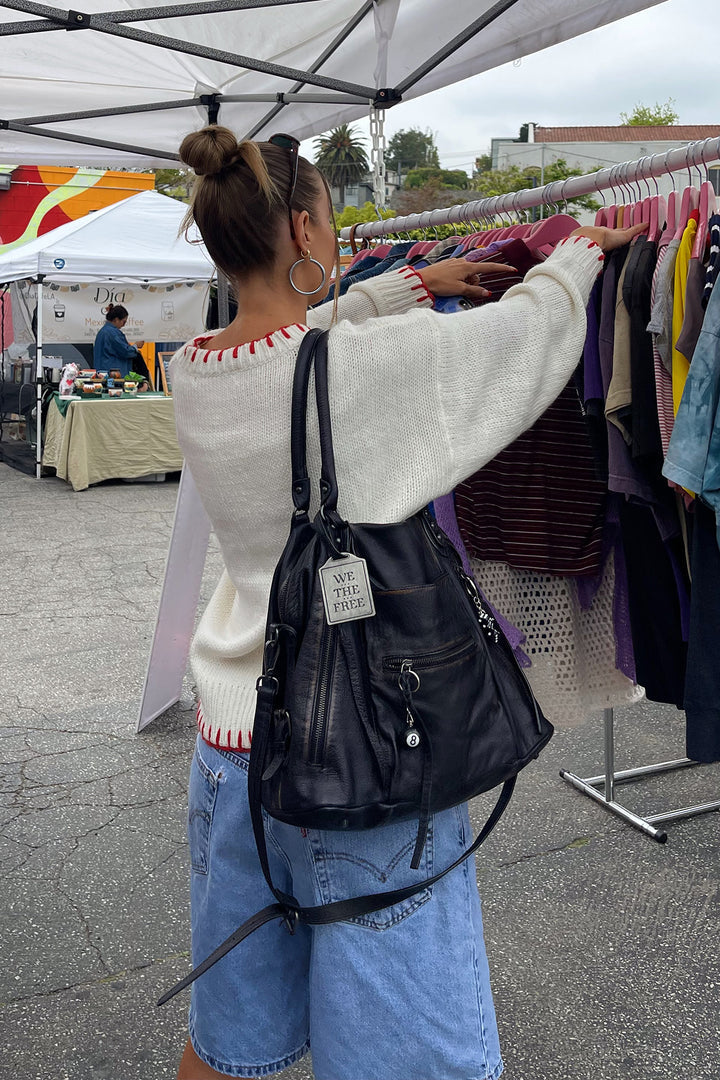 Maglia Chic con Fiocco Rosso